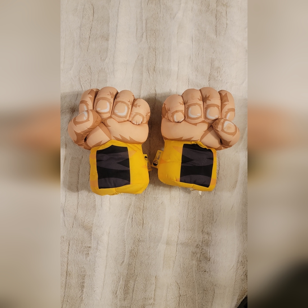Collection - Bruce Lee yellow 👊 fist gloves
